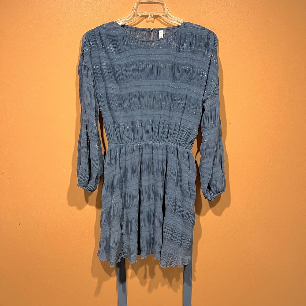 Boutique Size M Blue With Silver Metallic Puff Sleeve Women’s Dress